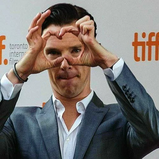💛 Стикер «MCU» для Telegram
