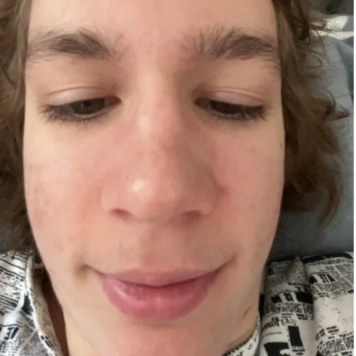 😏 Стикер «медведь наш батя» для Telegram