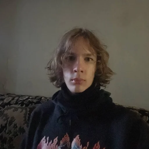 😐 Стикер «медведь наш батя» для Telegram