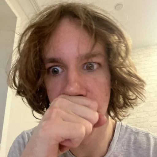 😦 Стикер «медведь наш батя» для Telegram