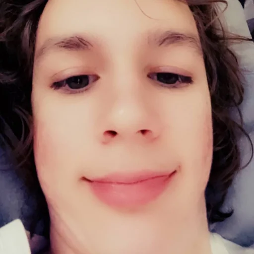 👶 Стикер «медведь наш батя» для Telegram