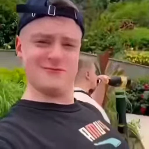 😂 Стикер «MELLSTROY» для Telegram