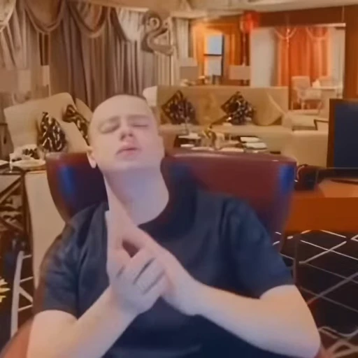 👏 Стикер «MELLSTROY» для Telegram