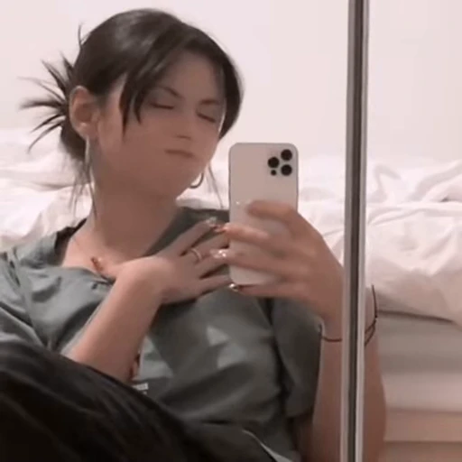 🍣 Стикер «⭑🍣``𝖽𝗈𝗋𝖺 𝖻𝗒» для Telegram