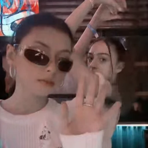 🍣 Стикер «⭑🍣``𝖽𝗈𝗋𝖺 𝖻𝗒» для Telegram