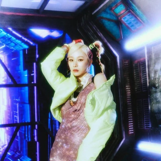 💫 Стикер «Mia from EVERGLOW» для Telegram