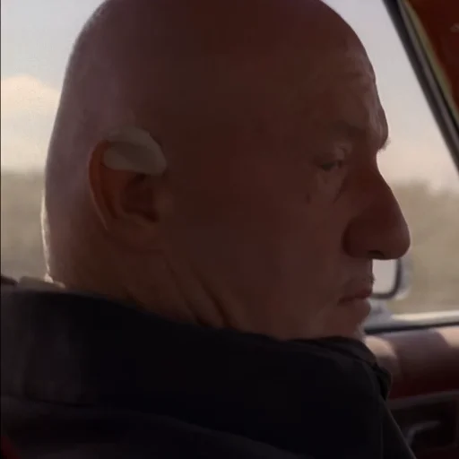 😒 Стикер «Mike Ehrmantraut» для Telegram