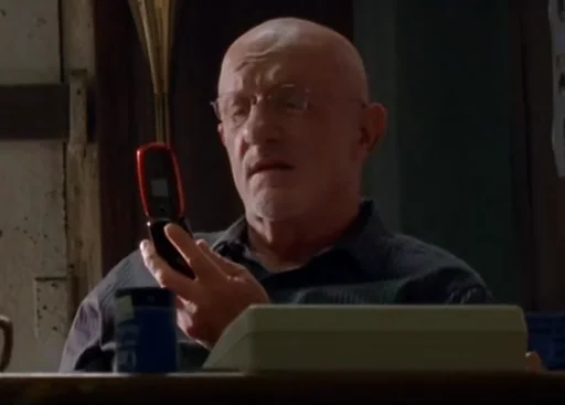 😳 Стикер «Mike Ehrmantraut» для Telegram