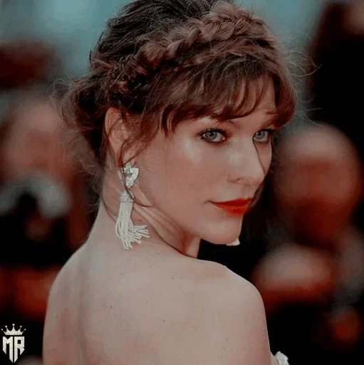 ✨ Стикер «Mila Jovovich» для Telegram
