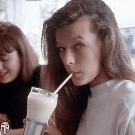 Стикерпак Mila Jovovich для Telegram