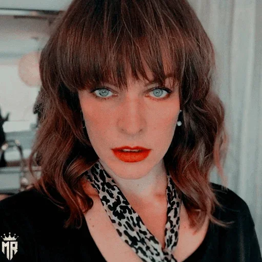 🤩 Стикер «Mila Jovovich» для Telegram
