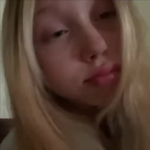 🤩 Стикер «Milana Siniavskyte» для Telegram
