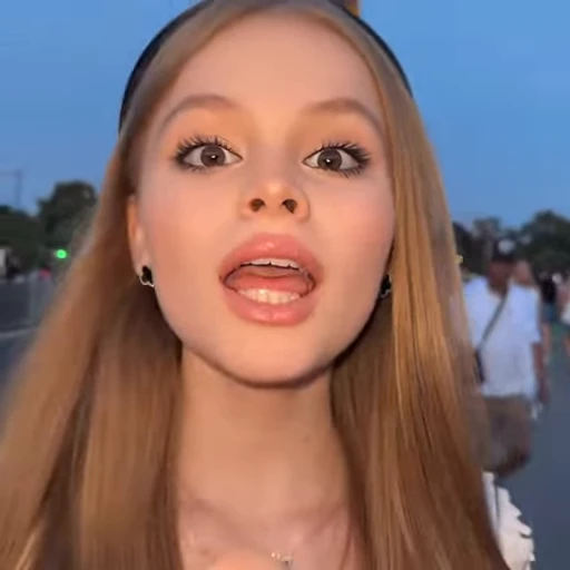 🫵 Стикер «Milana Star» для Telegram