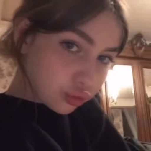 😗 Стикер «Стримерши» для Telegram