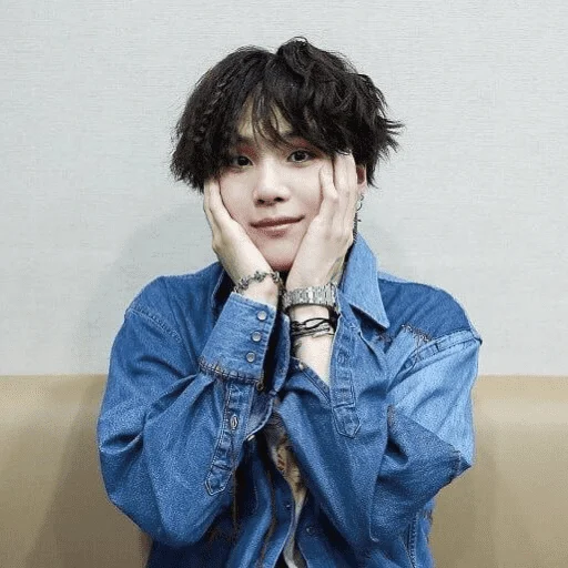 😊 Стикер «MinSUGA» для Telegram