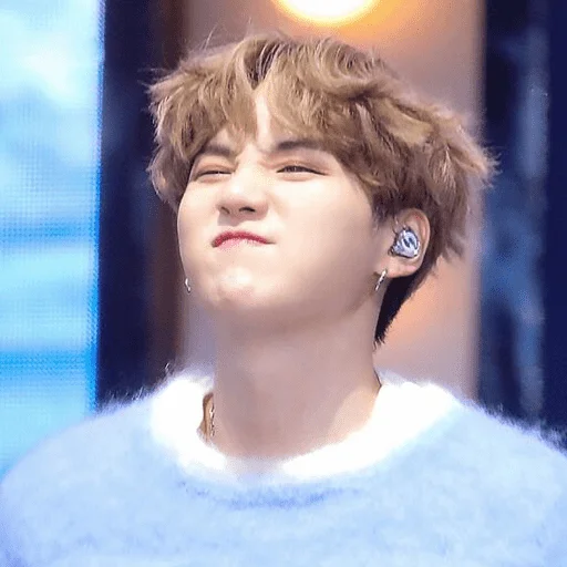😌 Стикер «MinSUGA» для Telegram