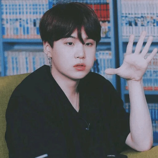 😲 Стикер «MinSUGA» для Telegram