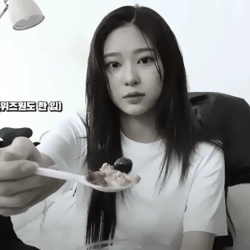 🦷 Стикер «۰. ݁⸙ minju ִֶָ» для Telegram