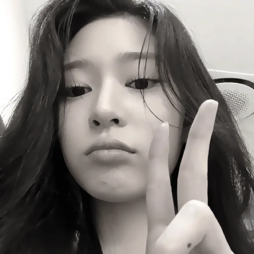 🦷 Стикер «۰. ݁⸙ minju ִֶָ» для Telegram