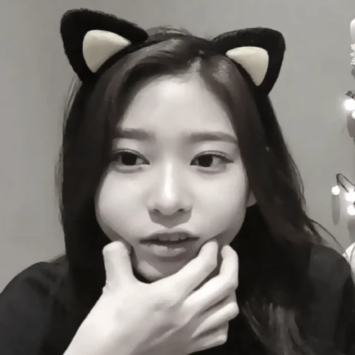 🦷 Стикер «۰. ݁⸙ minju ִֶָ» для Telegram