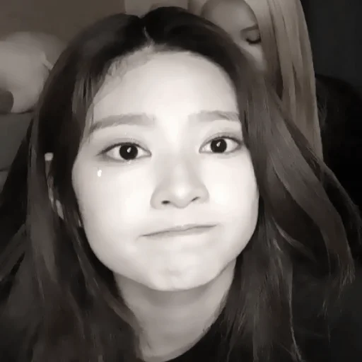 🦷 Стикер «۰. ݁⸙ minju ִֶָ» для Telegram