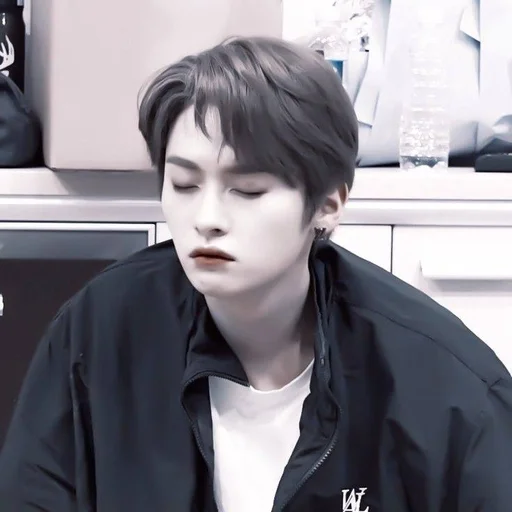🥱 Стикер «MinSung» для Telegram