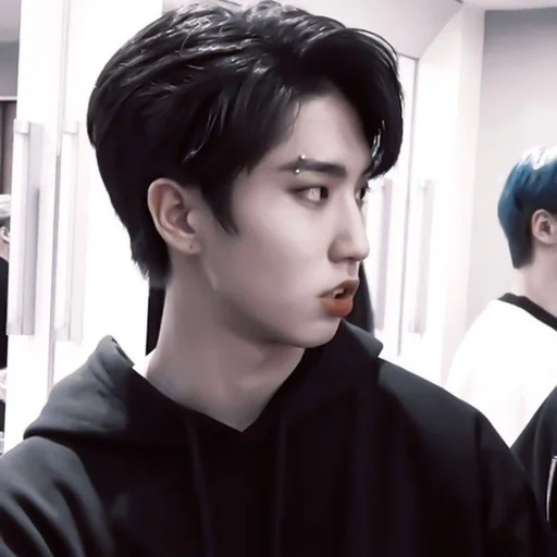 😕 Стикер «MinSung» для Telegram
