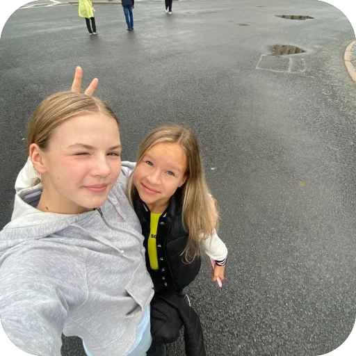 🫥 Стикер «Karina» для Telegram