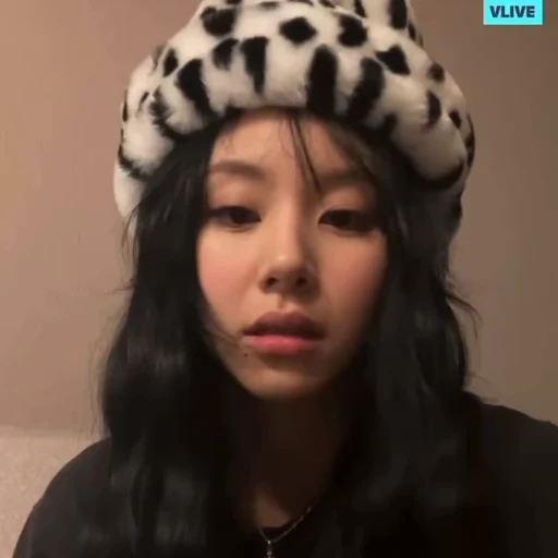 🌥️ Стикер «Chaeng» для Telegram