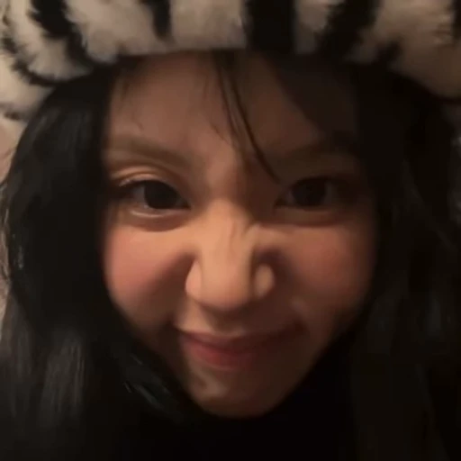🌥️ Стикер «Chaeng» для Telegram