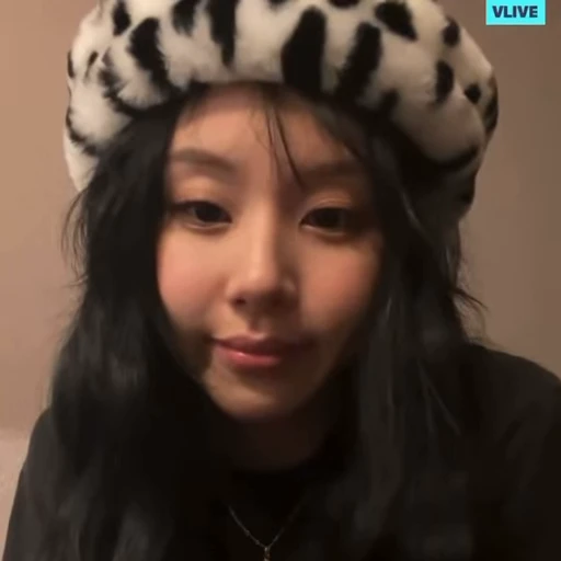 🌥️ Стикер «Chaeng» для Telegram