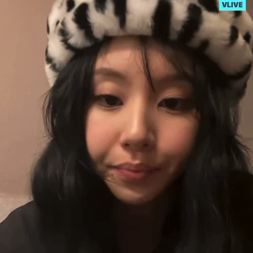 🦨 Стикер «Chaeng» для Telegram