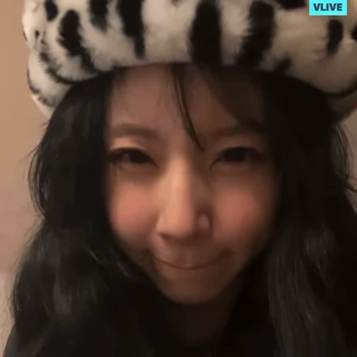 🌥️ Стикер «Chaeng» для Telegram