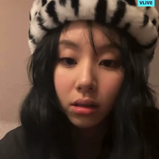 🌥️ Стикер «Chaeng» для Telegram