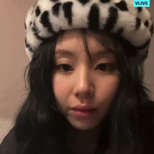 🌥️ Стикер «Chaeng» для Telegram