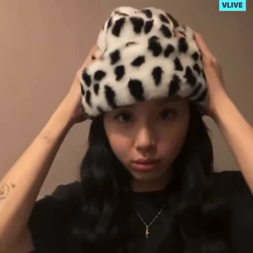 🌥️ Стикер «Chaeng» для Telegram