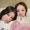 💝 Эмодзи «miyeon and yuqi» для Telegram