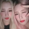 💝 Эмодзи «miyeon and yuqi» для Telegram
