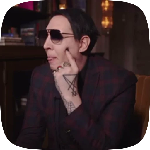 👍 Стикер «Marilyn Manson» для Telegram