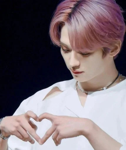 💕 Стикер «minho» для Telegram