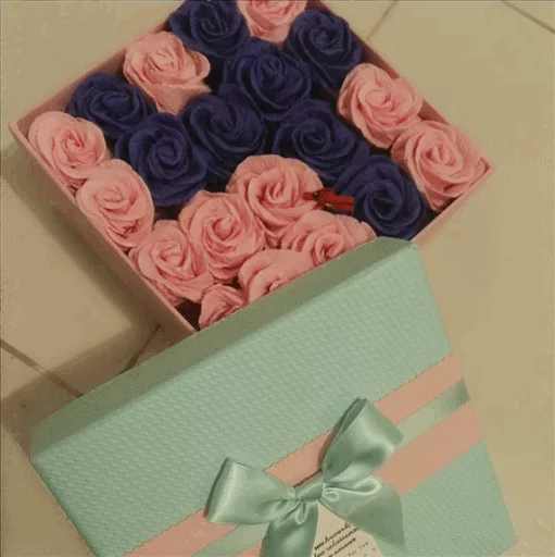 🌹 Стикер «Roses» для Telegram