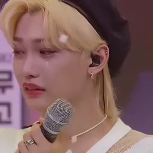 😭 Стикер «Stray Kids» для Telegram