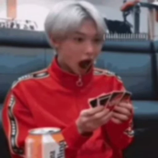 😮 Стикер «Stray Kids» для Telegram