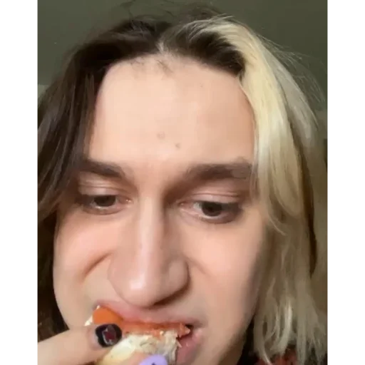😋 Стикер «молдавская муха 2» для Telegram