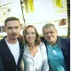 Стикер 44 Молодежка