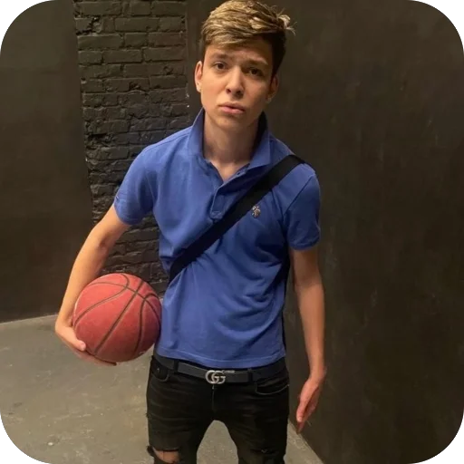 🏀 Стикер «Young Plato» для Telegram