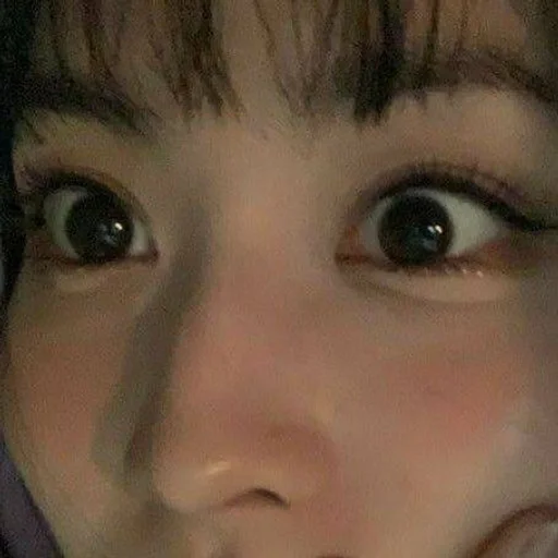 😯 Стикер «momo» для Telegram