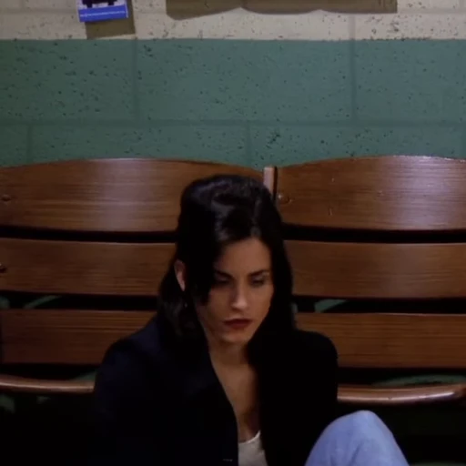 🫐 Стикер «Courteney Cox» для Telegram