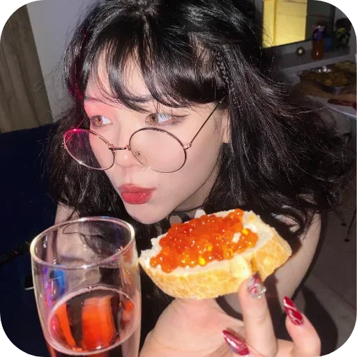 🥂 Стикер «Monipula» для Telegram