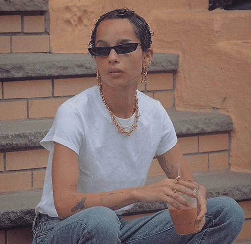 ☁️ Стикер «BARBIES» для Telegram